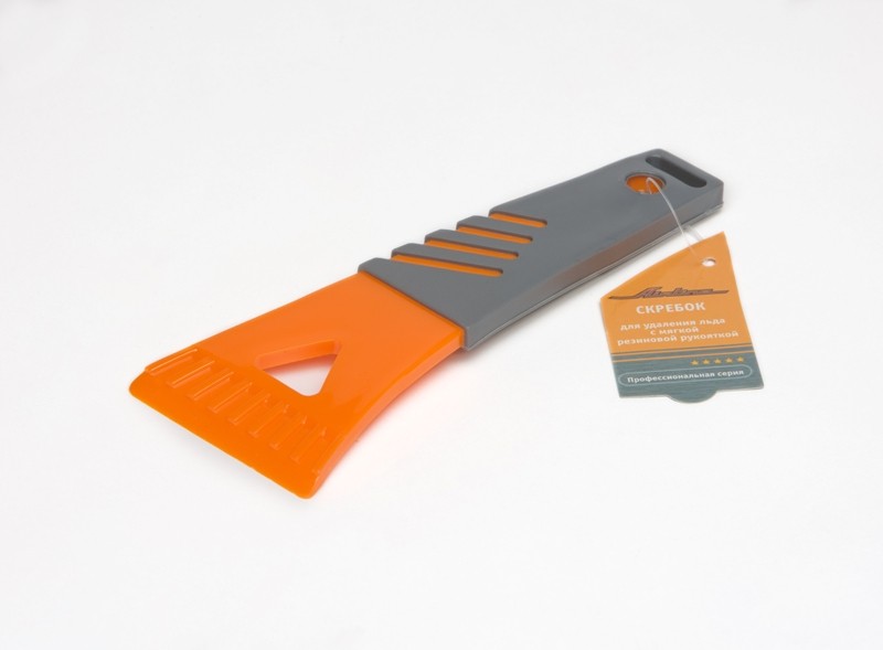 Кликните для увеличения изображения Скребок AIRLINE AB-P-03 с резиновой рукояткой (18 см.)